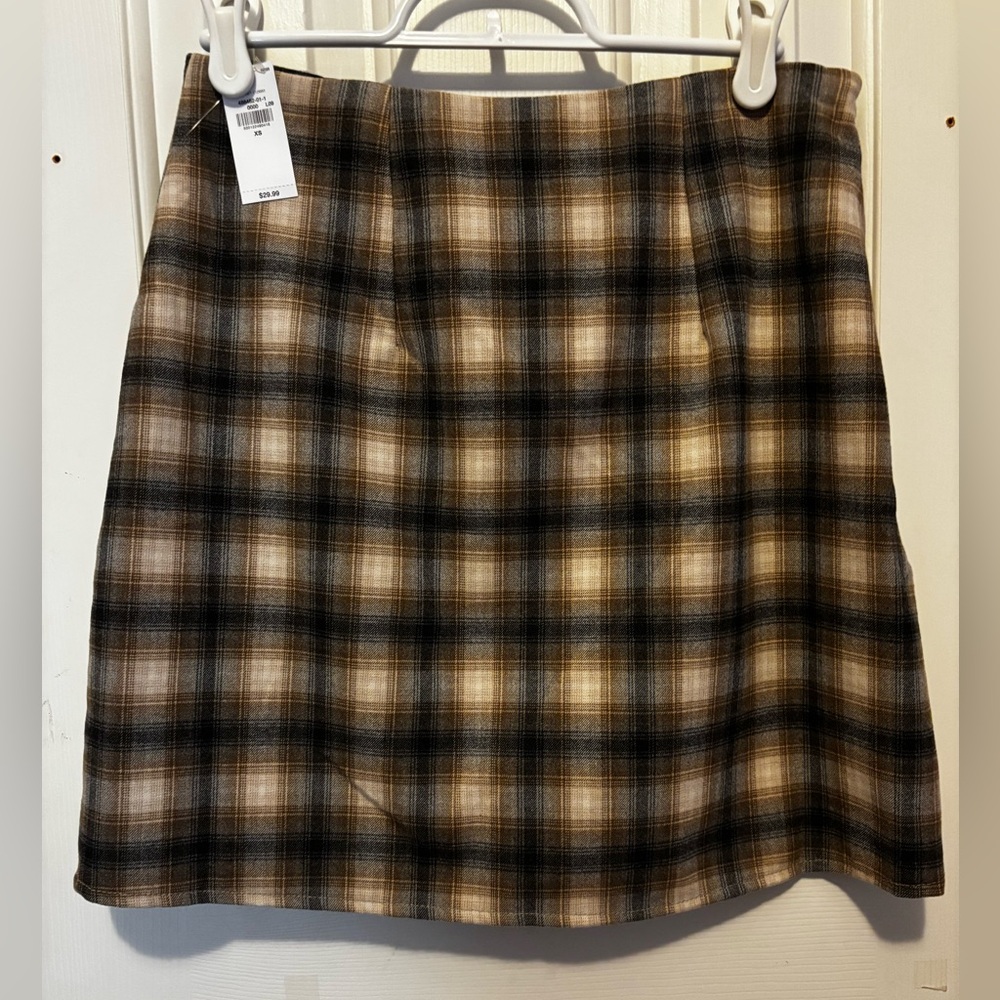 Old Navy Checkered A-Line Skirt - Beige and Black